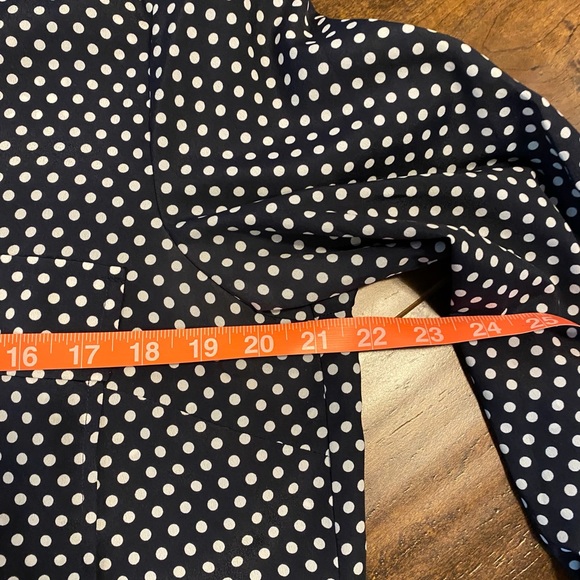 JONES NEW YORK Signature - polkadot navy and white tunic blouse - Picture 3 of 4